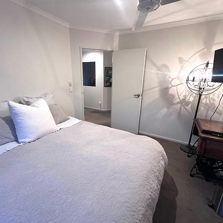 Mangawhai Room And Studio ภายนอก รูปภาพ